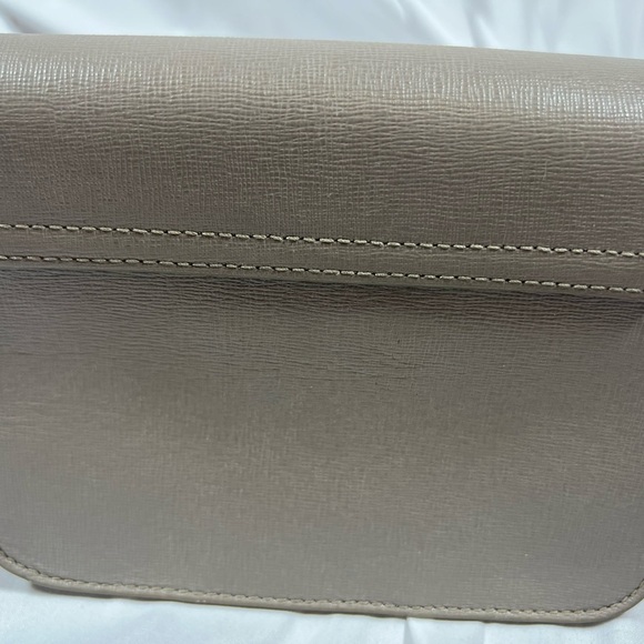 Furla Gray Crossbody Bag with Chain Strap and Metallic Clasp - Picture 3 of 5